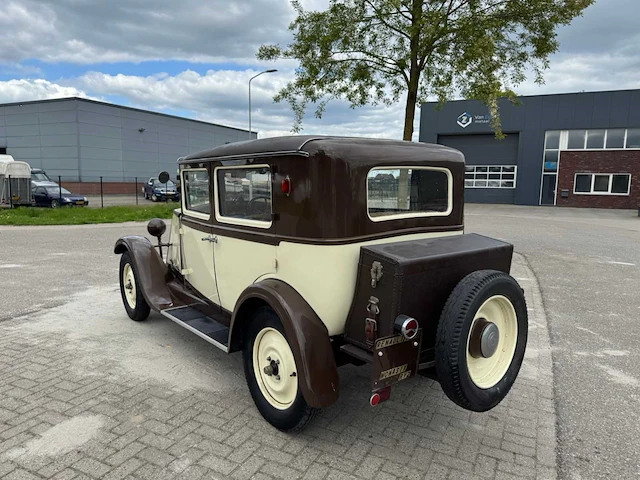 1930 renault monasix oldtimer - afbeelding 14 van  15