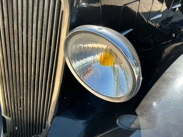 1934 renault viva quatre oldtimer - afbeelding 19 van  72