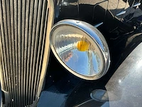 1934 renault viva quatre oldtimer - afbeelding 19 van  72