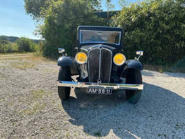 1934 renault viva quatre oldtimer - afbeelding 12 van  72