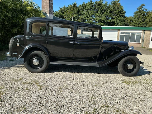 1934 renault viva quatre oldtimer - afbeelding 34 van  72