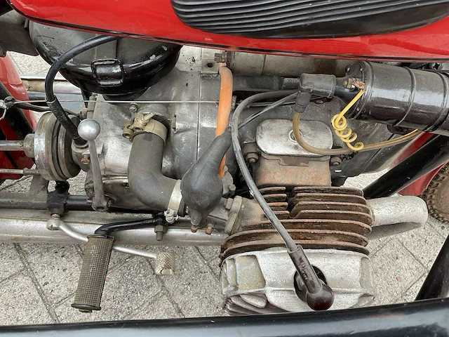 1942 dnepr m72 motorfiets met zijspan - afbeelding 3 van  19