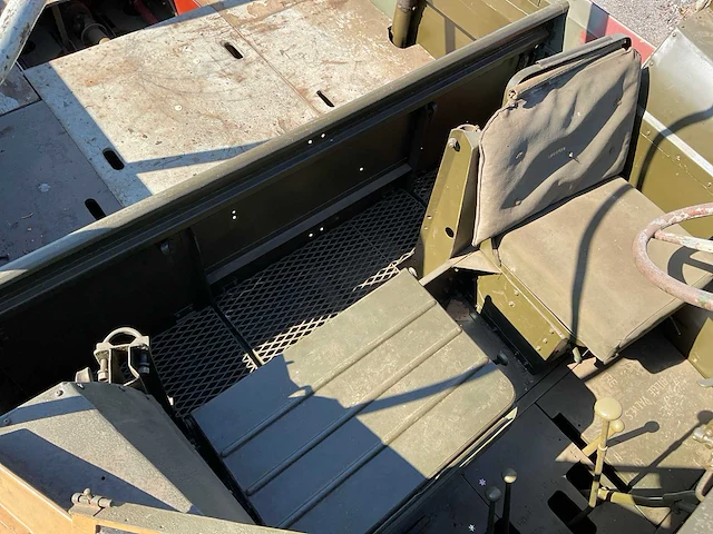 1943 dukw 353 6x6 amfibievoertuig - afbeelding 15 van  48