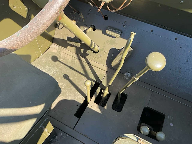 1943 dukw 353 6x6 amfibievoertuig - afbeelding 17 van  48