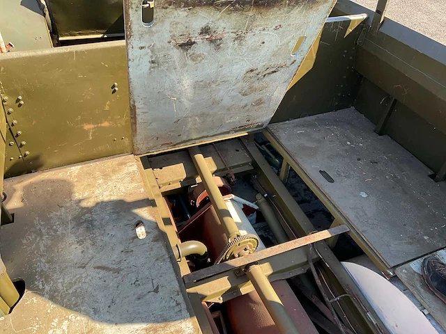 1943 dukw 353 6x6 amfibievoertuig - afbeelding 24 van  48