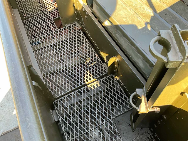 1943 dukw 353 6x6 amfibievoertuig - afbeelding 28 van  48
