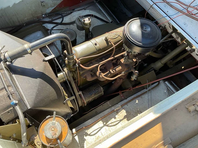 1943 dukw 353 6x6 amfibievoertuig - afbeelding 32 van  48