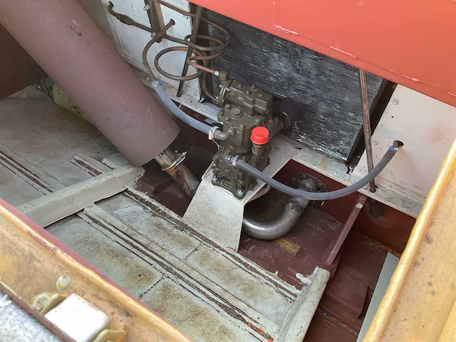 1943 dukw 353 6x6 amfibievoertuig - afbeelding 39 van  48