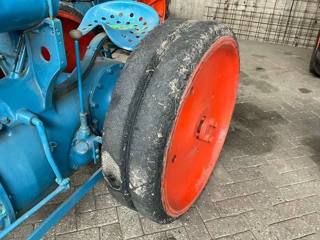 1943 fordson n industry oldtimer tractor - afbeelding 8 van  16