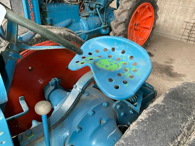 1943 fordson n industry oldtimer tractor - afbeelding 15 van  16