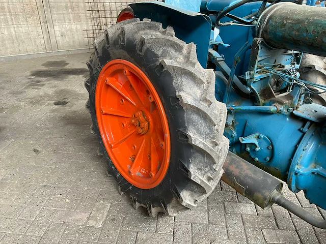 1943 fordson n oldtimer tractor - afbeelding 6 van  16
