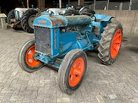 1943 fordson n oldtimer tractor - afbeelding 1 van  16