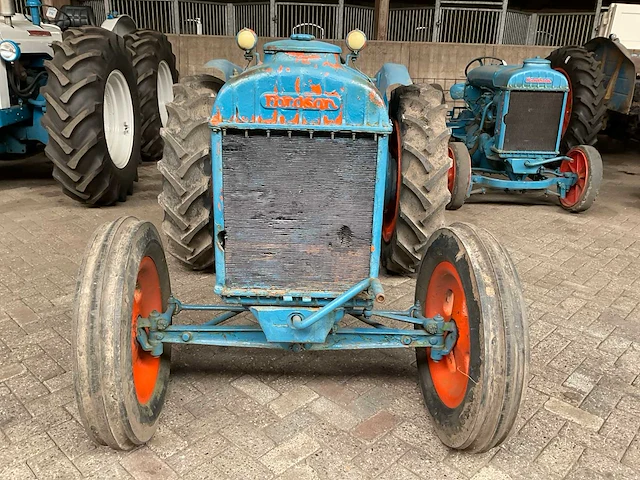 1943 fordson n oldtimer tractor - afbeelding 12 van  16