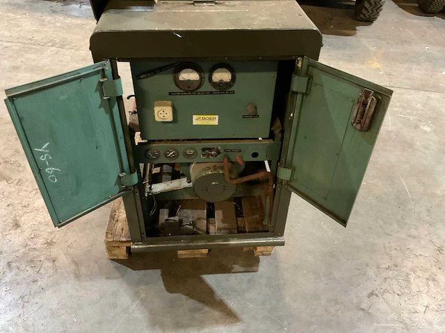 1943 us army petrol noodstroomaggregaat - afbeelding 4 van  14