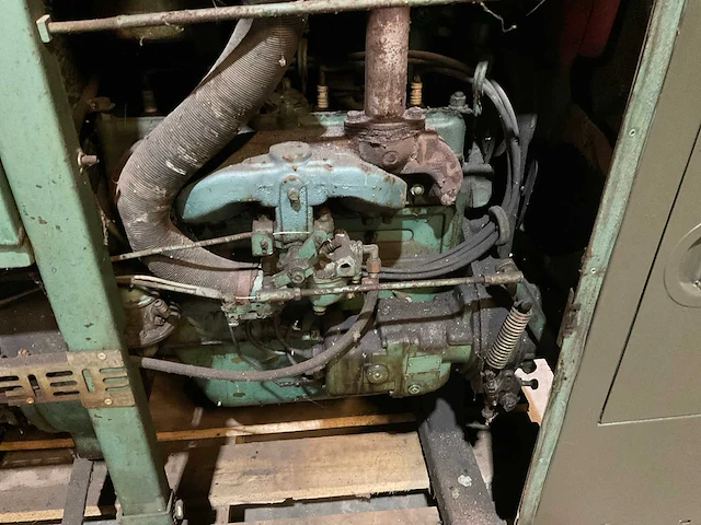 1943 us army petrol noodstroomaggregaat - afbeelding 11 van  14