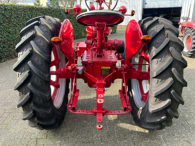 1947 mccormick farmall h oldtimer tractor - afbeelding 9 van  33