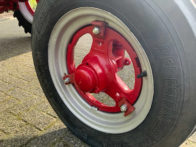 1947 mccormick farmall h oldtimer tractor - afbeelding 32 van  33
