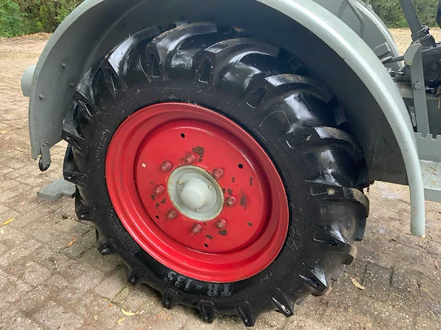 1951 eicher a7635 tweewielaangedreven landbouwtractor - afbeelding 3 van  31