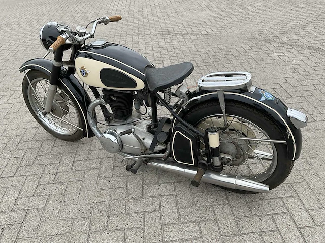 1951 horex regina 3 motorfiets - afbeelding 12 van  18