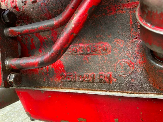 1951 mccormick farmall cub oldtimer tractor - afbeelding 22 van  32