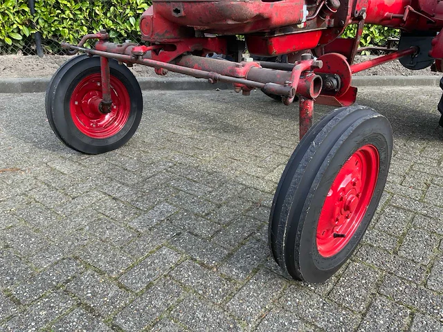 1951 mccormick farmall cub oldtimer tractor - afbeelding 27 van  32