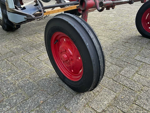 1951 mccormick farmall cub oldtimer tractor - afbeelding 29 van  32