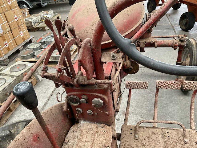 1951 mccormick farmall super a oldtimer tractor - afbeelding 8 van  22