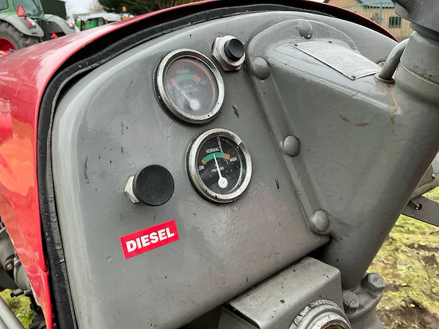 1952 massey ferguson tef 20 oldtimer tractor - afbeelding 18 van  27
