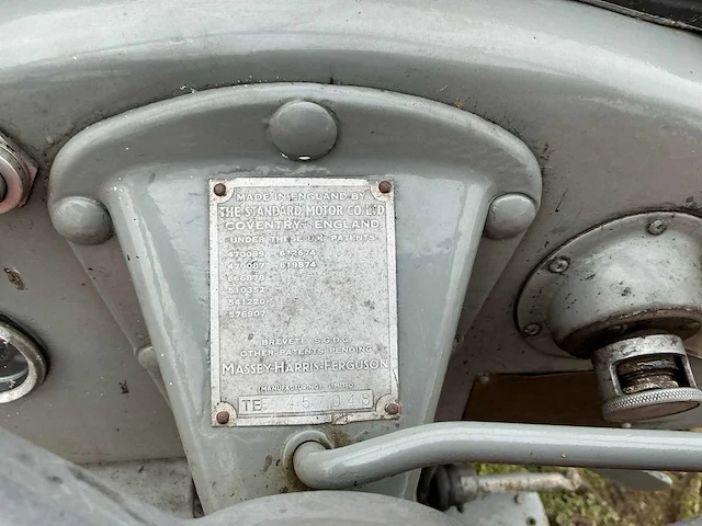 1952 massey ferguson tef 20 oldtimer tractor - afbeelding 20 van  27