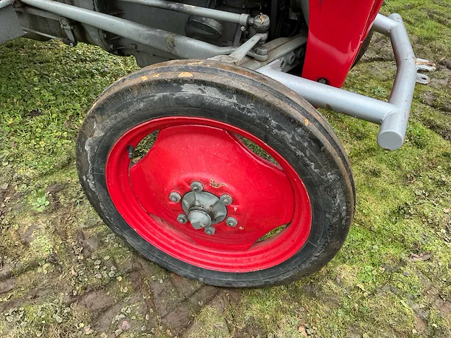 1952 massey ferguson tef 20 oldtimer tractor - afbeelding 27 van  27
