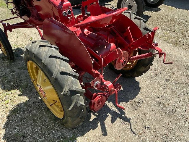 1952 massey-harris pony oldtimer tractor - afbeelding 15 van  25