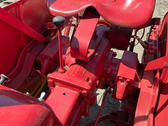 1952 massey-harris pony oldtimer tractor - afbeelding 17 van  25