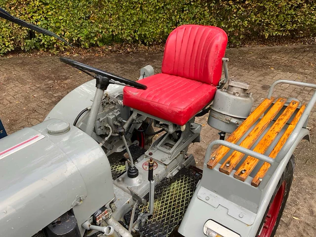 1954 eicher ekl 15/2b3 oldtimer tweewielaangedreven landbouwtractor - afbeelding 14 van  37
