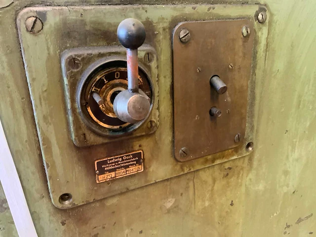 1954 ludwig gack h20 horizontale steekmachine - afbeelding 9 van  10