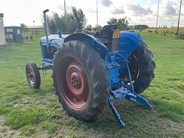 1955 fordson major oldtimer tractor - afbeelding 23 van  29