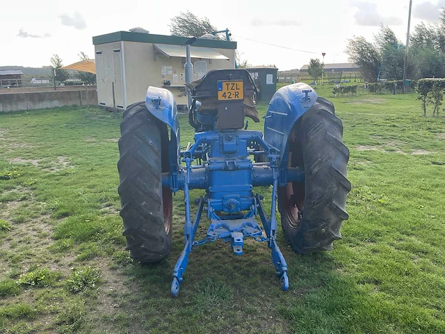 1955 fordson major oldtimer tractor - afbeelding 24 van  29