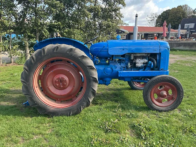 1955 fordson major oldtimer tractor - afbeelding 26 van  29