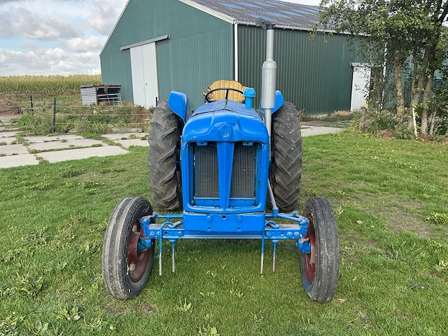 1955 fordson major oldtimer tractor - afbeelding 28 van  29