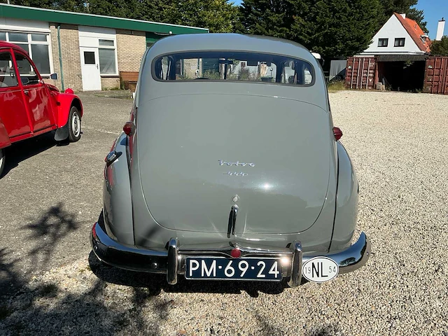 1955 volvo pv444 oldtimer - afbeelding 56 van  65