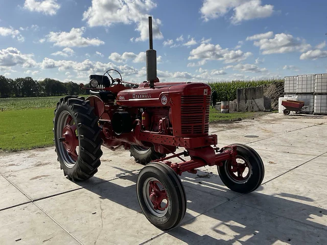 1956 farmall super bmd oldtimer tractor - afbeelding 1 van  27