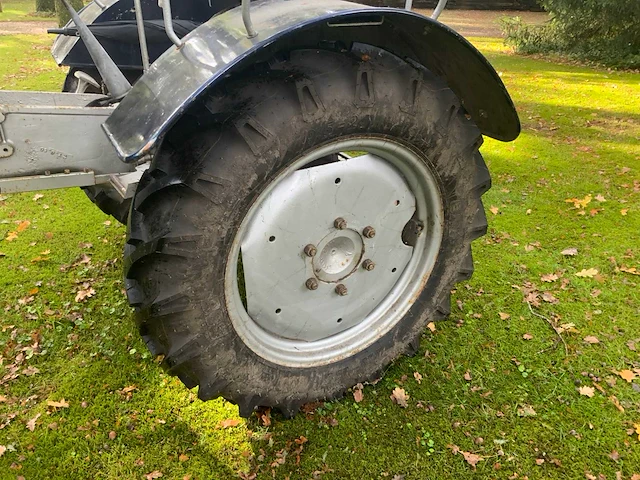 1956 guldner 14ps oldtimer tractor - afbeelding 3 van  24