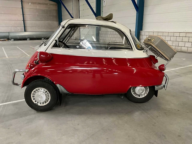 1957 bmw isetta 300 personenauto - afbeelding 20 van  21