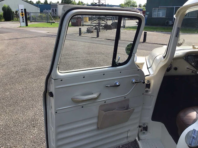 1957 chevrolet apache 3200 personenauto - afbeelding 3 van  42