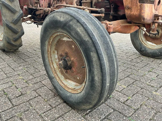 1957 mc cormick international farmall d-430 oldtimer tractor - afbeelding 23 van  24