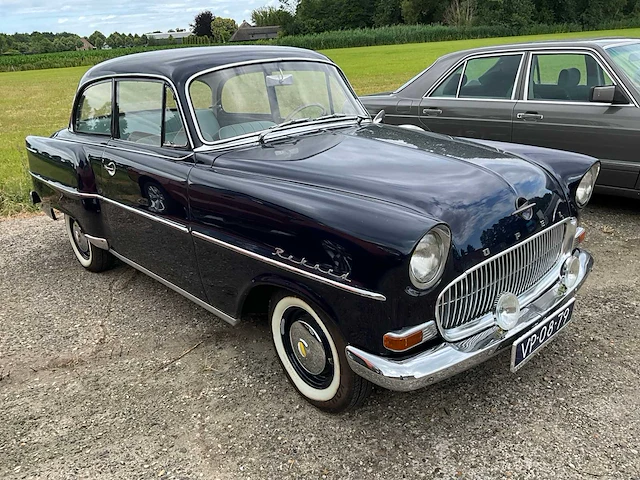 1957 opel rekord oldtimer - afbeelding 18 van  24