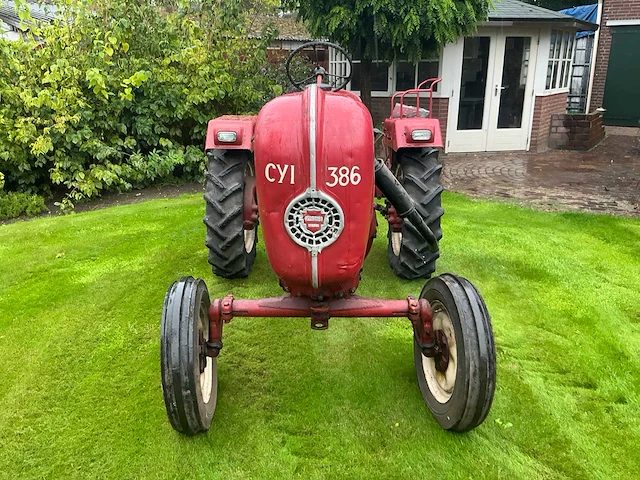1957 porsche a 111 oldtimer tractor - afbeelding 9 van  16