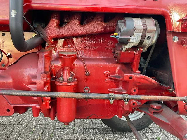 1958 mc cormick international farmall d-430 oldtimer tractor - afbeelding 12 van  32