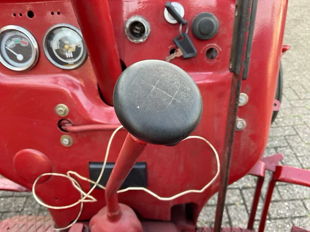 1958 mc cormick international farmall d-430 oldtimer tractor - afbeelding 23 van  32