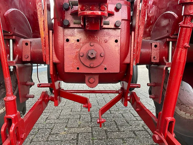 1958 mc cormick international farmall d-430 oldtimer tractor - afbeelding 29 van  32