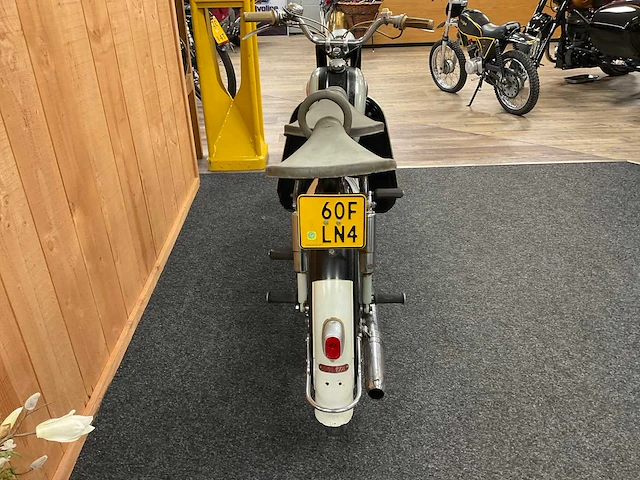 1958 sparta 2 versnelling brommer - afbeelding 9 van  14